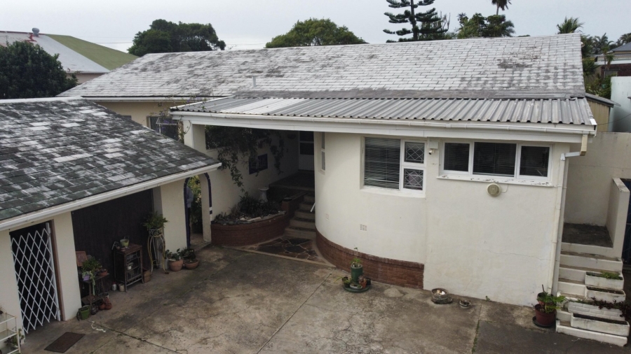 4 Bedroom Property for Sale in Berea Eastern Cape